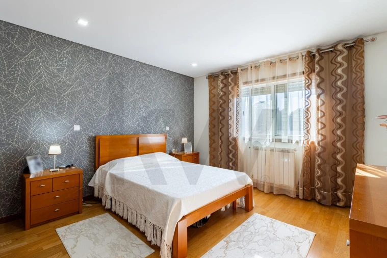 Apartamento T3 para Venda em Escapães Foto 16