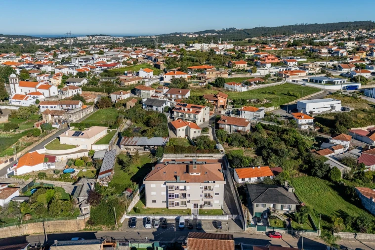 Apartamento T3 para Venda em Escapães Foto 28