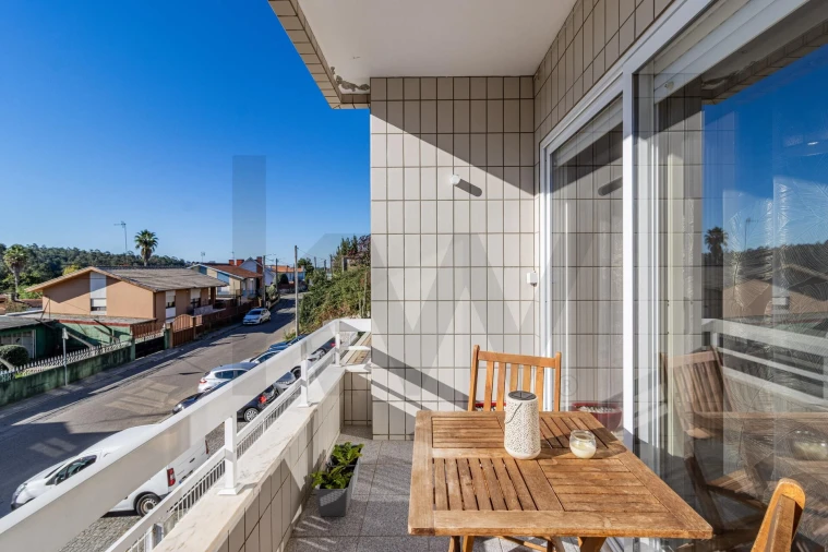 Apartamento T3 para Venda em Escapães Foto 7