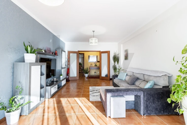 Apartamento T3 para Venda em Escapães Foto 3