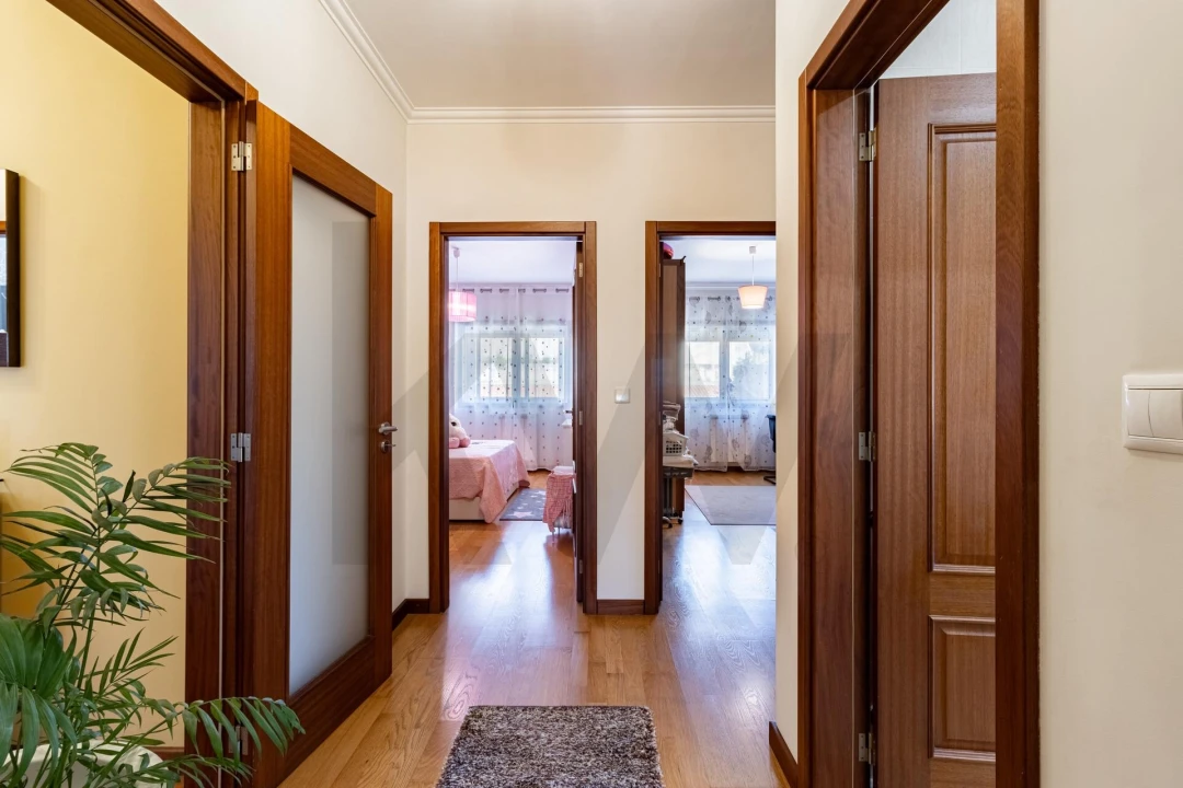 Apartamento T3 para Venda em Escapães Foto 13