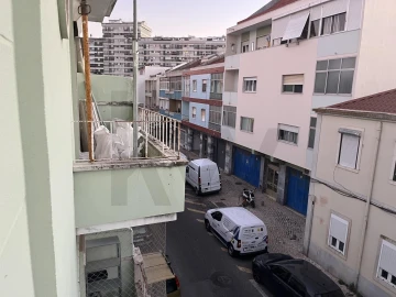 Apartamento T2 para Venda em Falagueira-Venda Nova