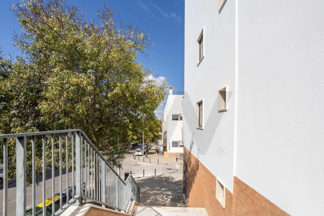 Apartamento T2 para Venda em Santa Clara Foto 34