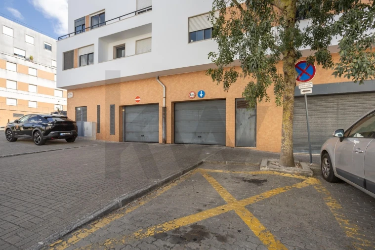 Apartamento T2 para Venda em Santa Clara Foto 31