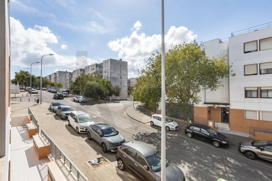 Apartamento T2 para Venda em Santa Clara Foto 16