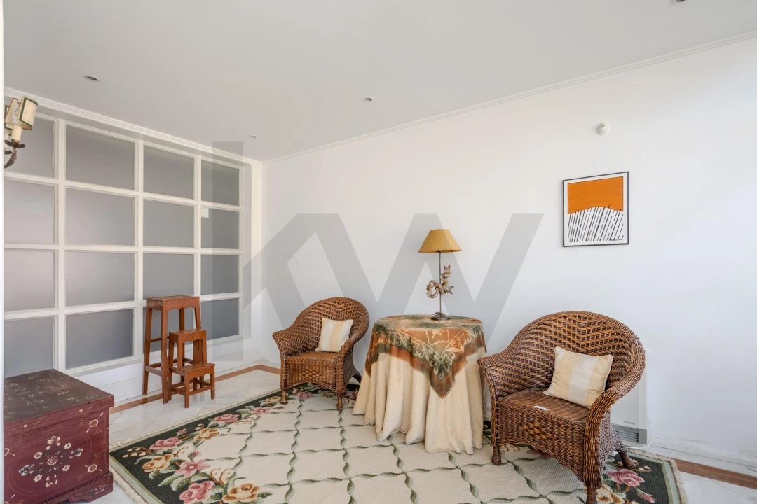 Apartamento T5 para Venda em Areeiro Foto 7