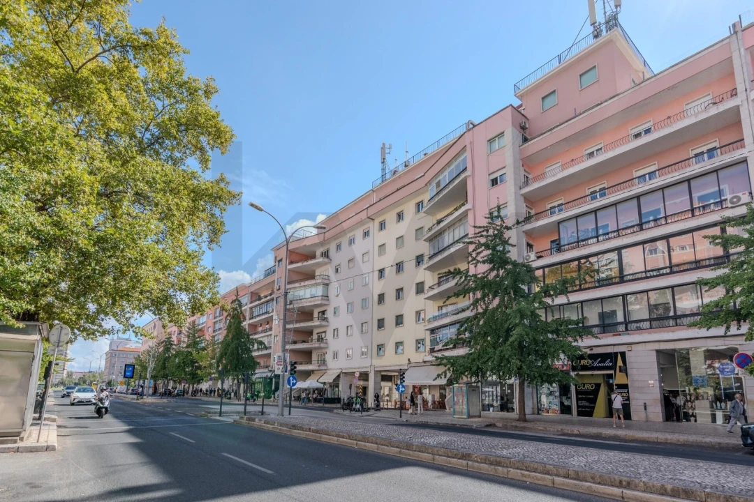 Apartamento T5 para Venda em Areeiro Foto 53