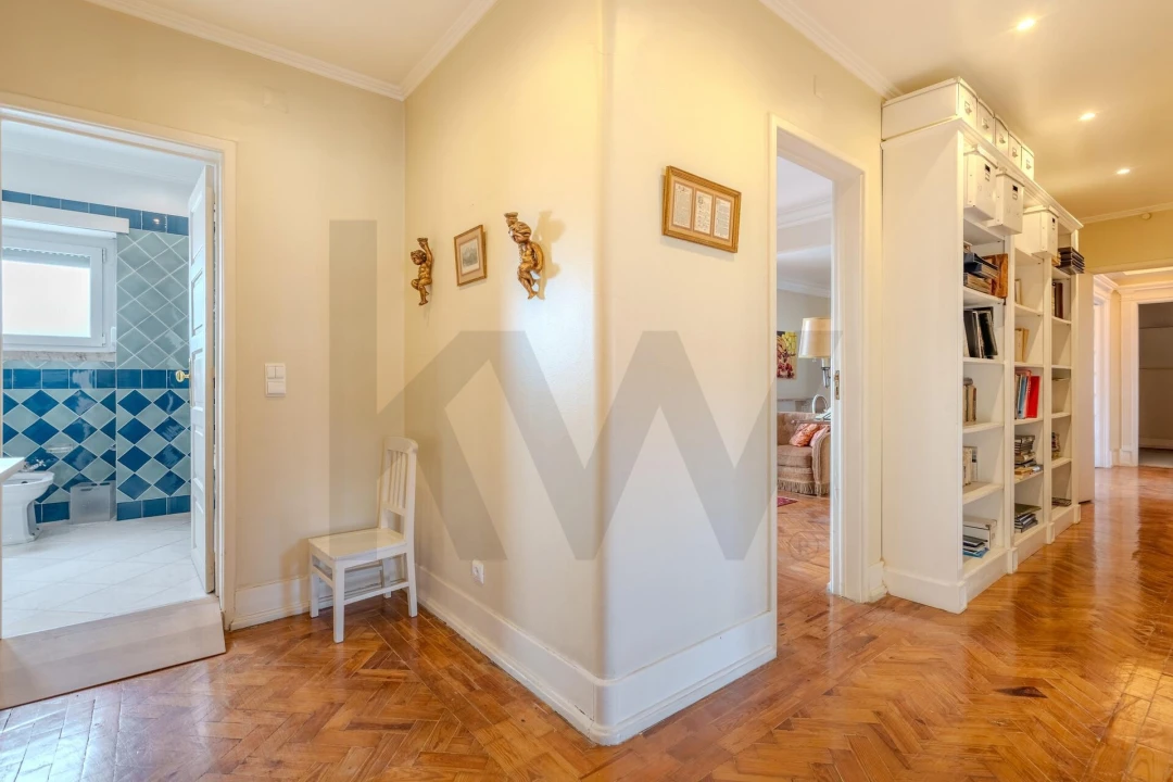 Apartamento T5 para Venda em Areeiro Foto 27