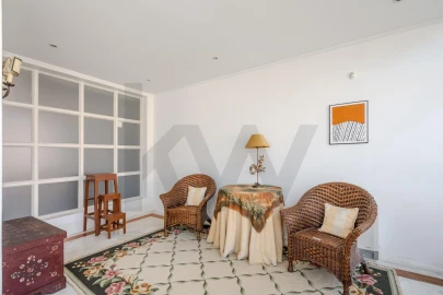 Apartamento T6 para Venda em Areeiro