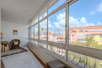 Apartamento T6 para Venda em Areeiro