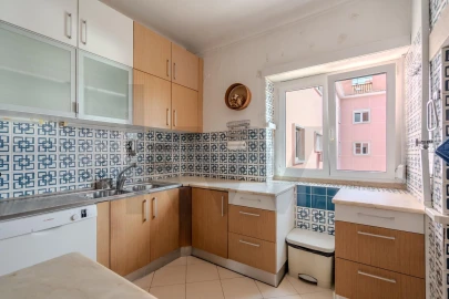 Apartamento T6 para Venda em Areeiro
