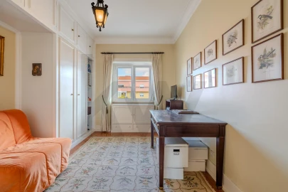 Apartamento T6 para Venda em Areeiro