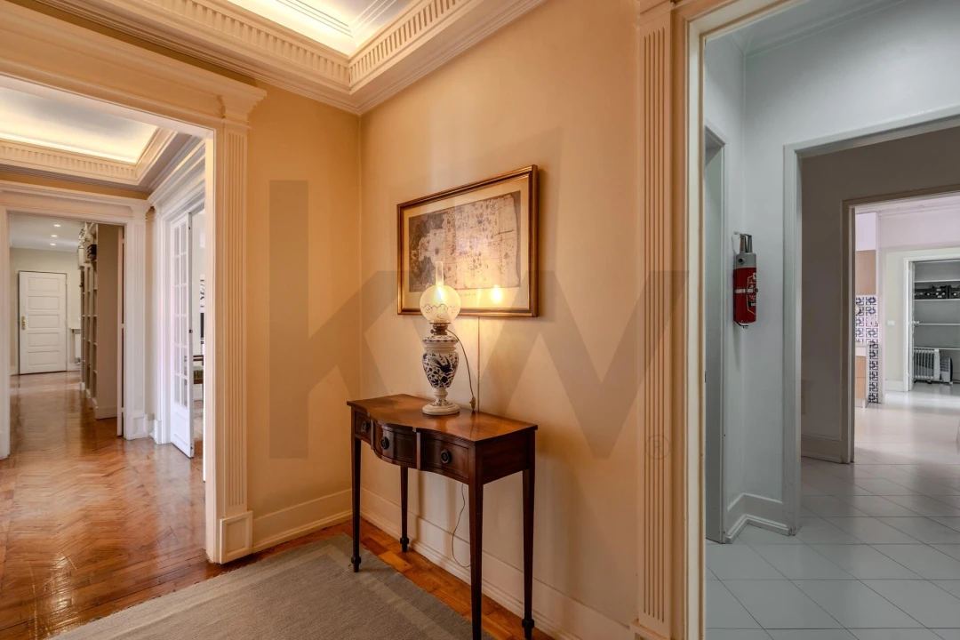 Apartamento T5 para Venda em Areeiro Foto 16