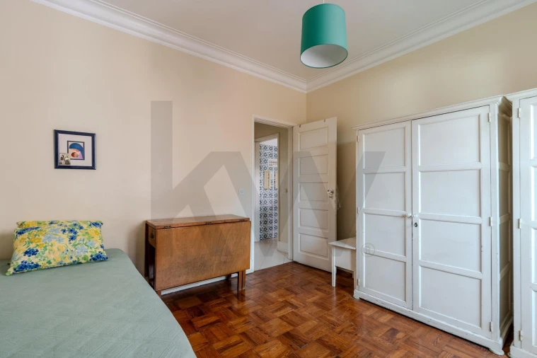 Apartamento T5 para Venda em Areeiro Foto 40