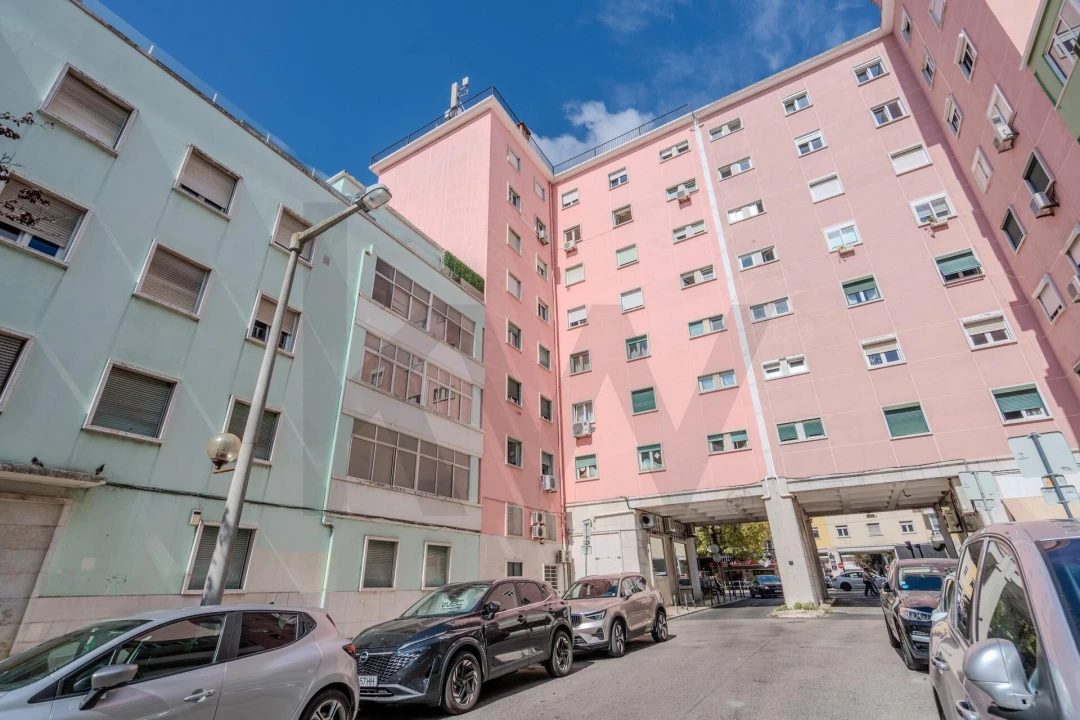 Apartamento T5 para Venda em Areeiro Foto 54