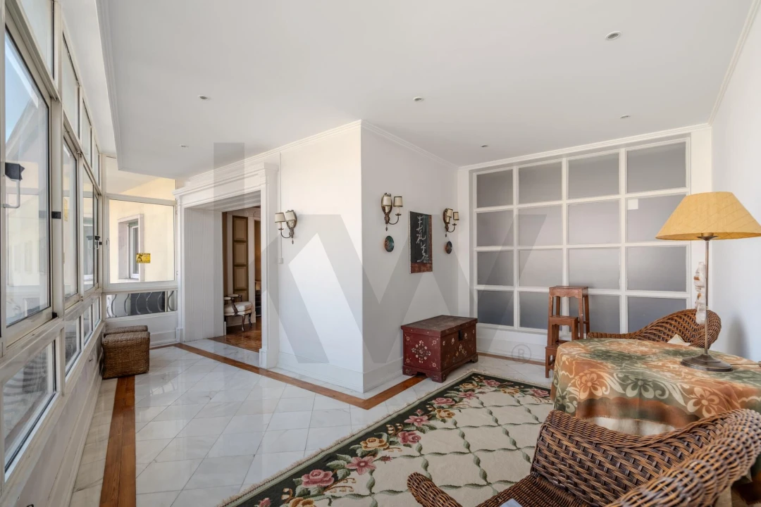 Apartamento T5 para Venda em Areeiro Foto 8