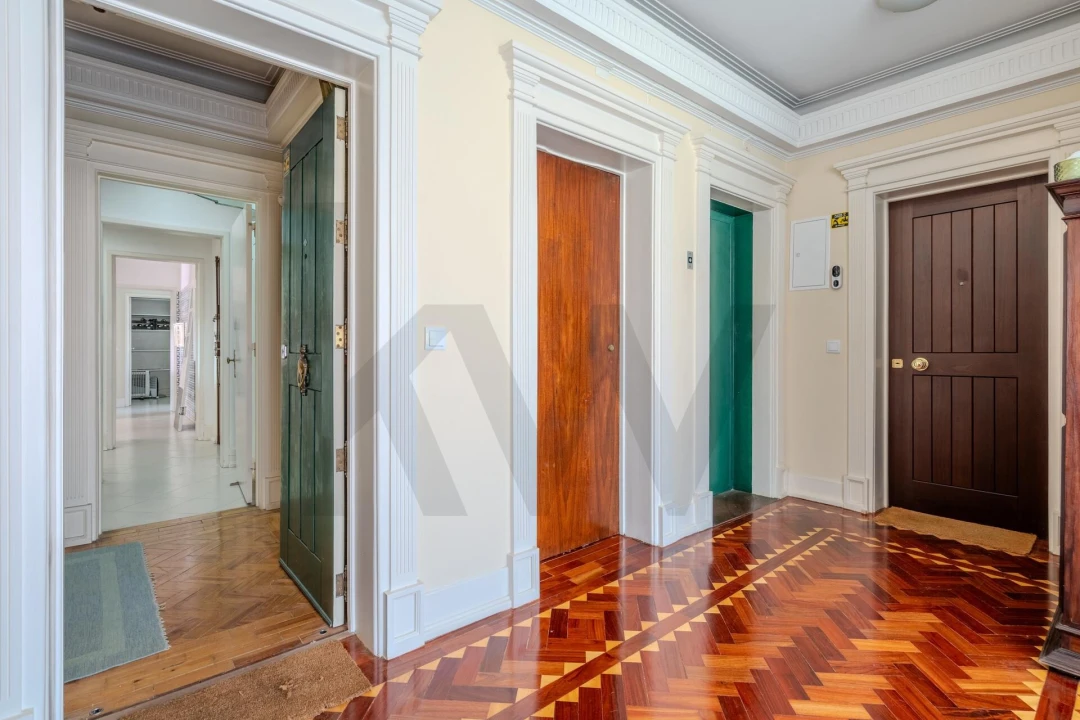 Apartamento T5 para Venda em Areeiro Foto 47