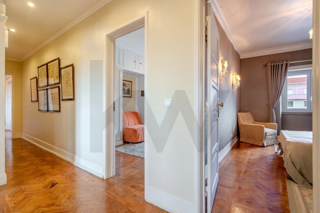 Apartamento T5 para Venda em Areeiro Foto 28