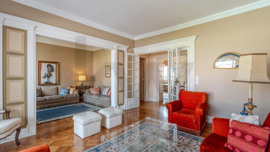 Apartamento T5 para Venda em Areeiro