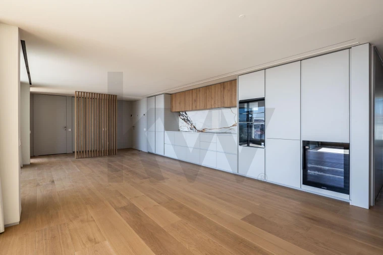 Apartamento T4 para Venda em Areeiro Foto 2