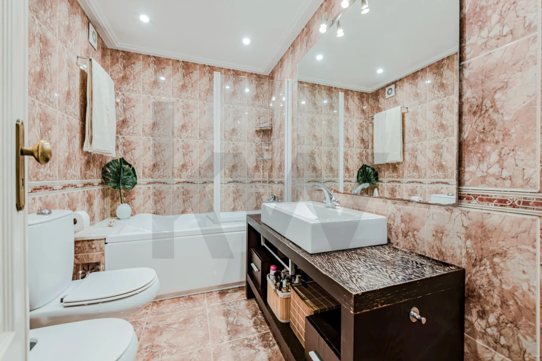 Apartamento T4 para Venda em Arroios Foto 21