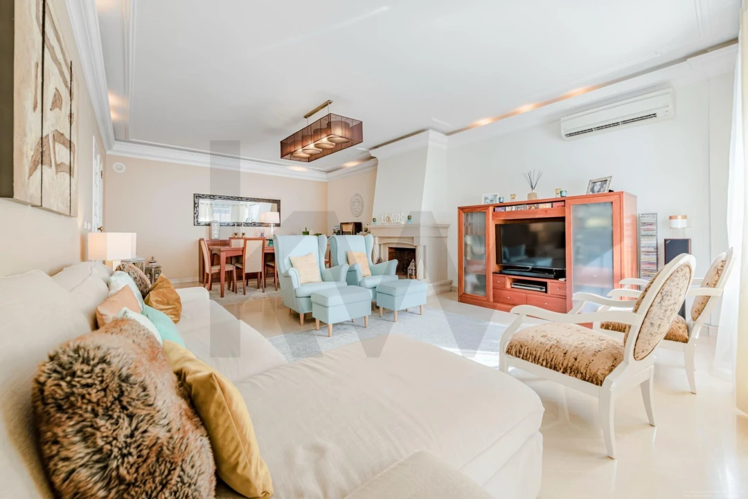 Apartamento T4 para Venda em Arroios Foto 1