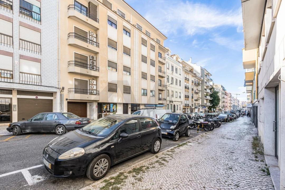 Apartamento T4 para Venda em Arroios Foto 4