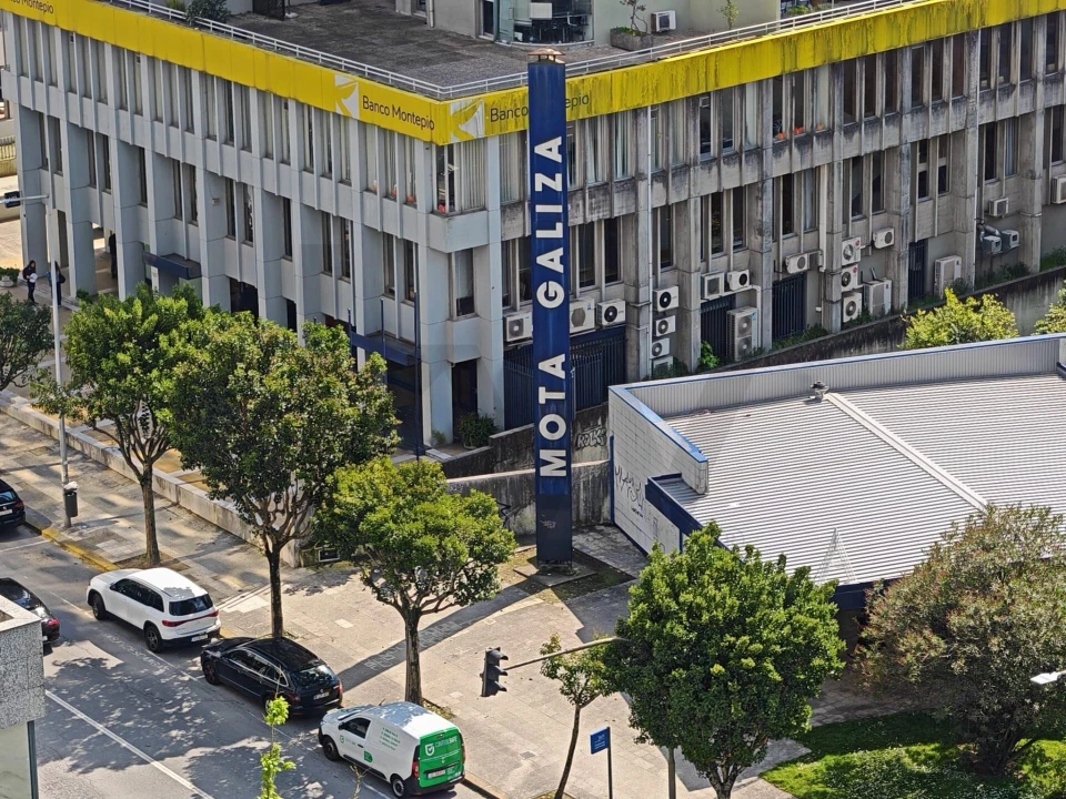 Apartamento T1 para Arrendamento em Lordelo do Ouro e Massarelos Foto 13