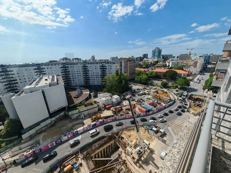 Apartamento T1 para Arrendamento em Lordelo do Ouro e Massarelos Foto 11