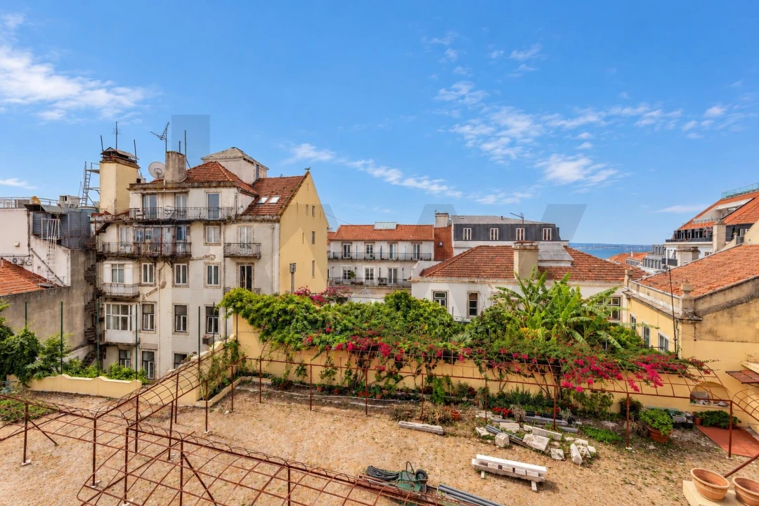 Apartamento T5 para Venda em Santa Maria Maior Foto 26
