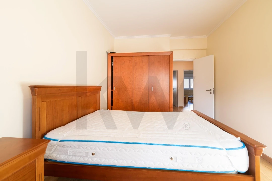 Apartamento T2 para Arrendamento em Encosta do Sol Foto 20