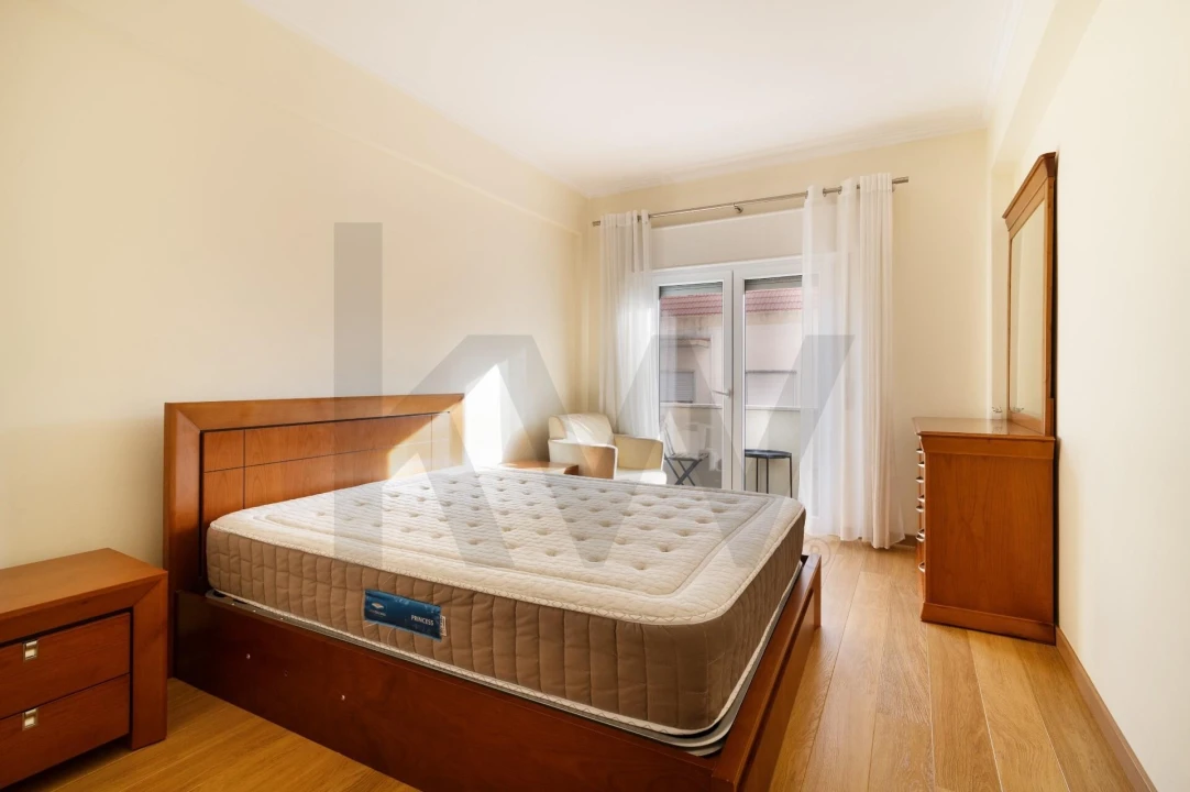 Apartamento T2 para Arrendamento em Encosta do Sol Foto 16