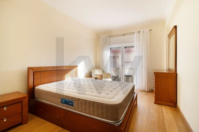 Apartamento T2 para Arrendamento em Encosta do Sol
