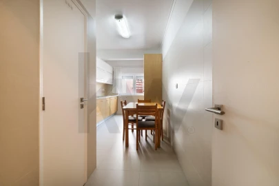 Apartamento T2 para Arrendamento em Encosta do Sol