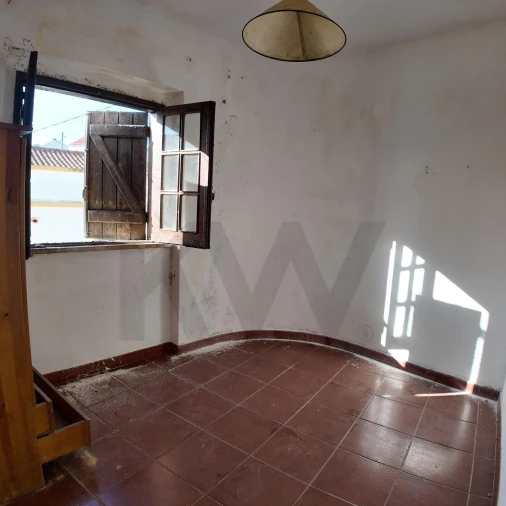 Prédio para Venda em Miragaia e Marteleira Foto 12