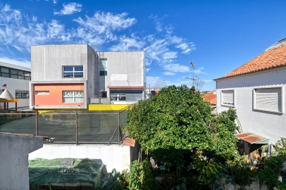 Moradia T8 para Venda em São João Baptista