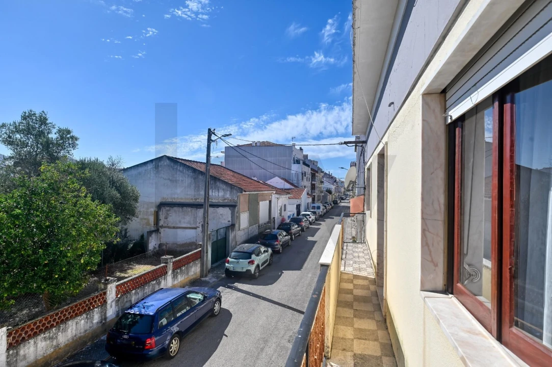 Moradia T8 para Venda em São João Baptista Foto 4