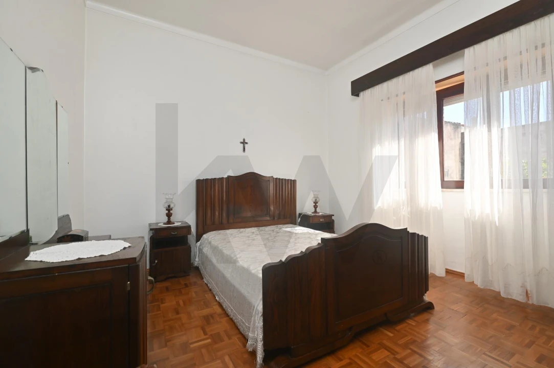 Moradia T8 para Venda em São João Baptista Foto 13