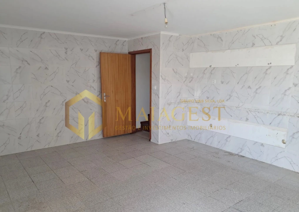 Armazém para Arrendamento em Ermesinde Foto 17