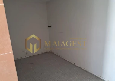 Armazém para Arrendamento em Ermesinde