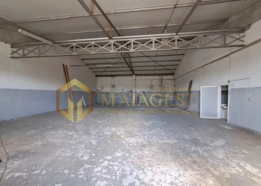 Armazém para Arrendamento em Ermesinde