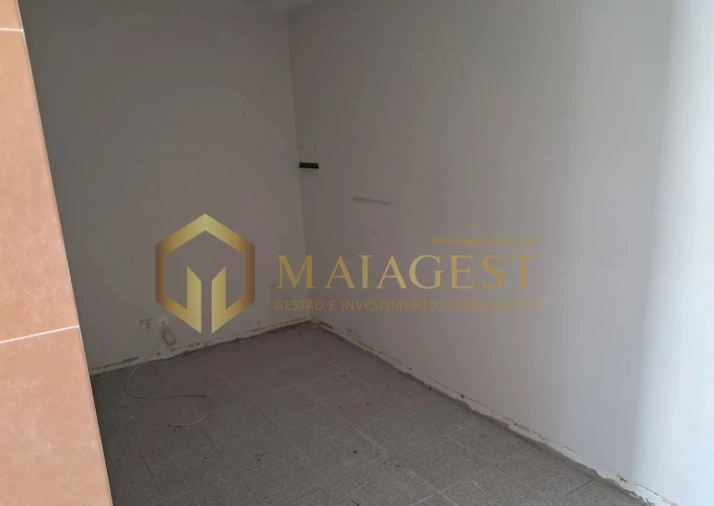Armazém para Arrendamento em Ermesinde Foto 7