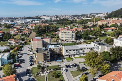 Negócio para Venda em Canelas