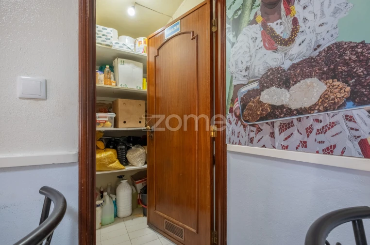 Negócio para Venda em Canelas Foto 20