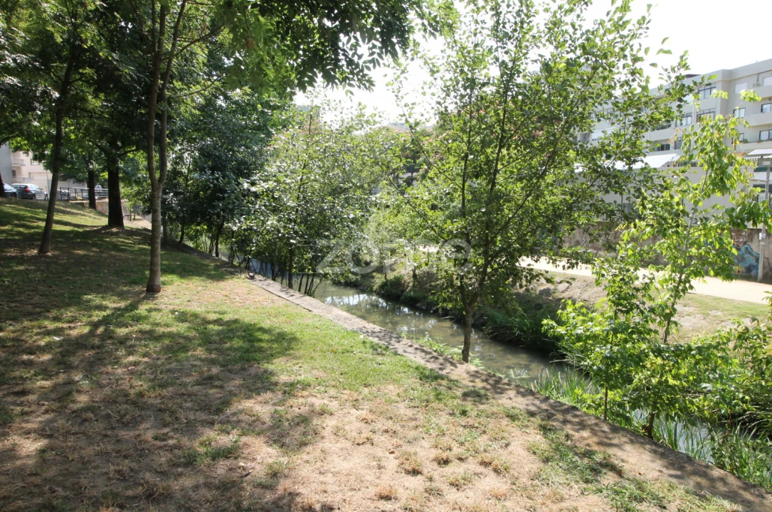 Apartamento T3 para Arrendamento em São Vitor (Braga) Foto 2