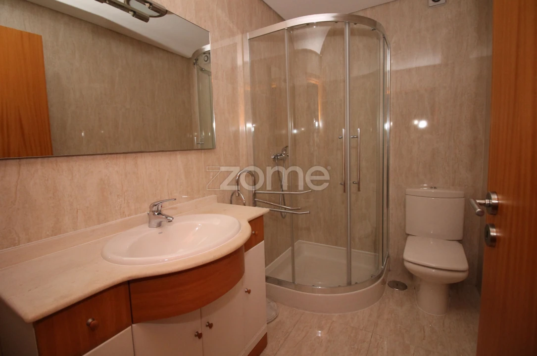 Apartamento T3 para Arrendamento em São Vitor (Braga) Foto 12