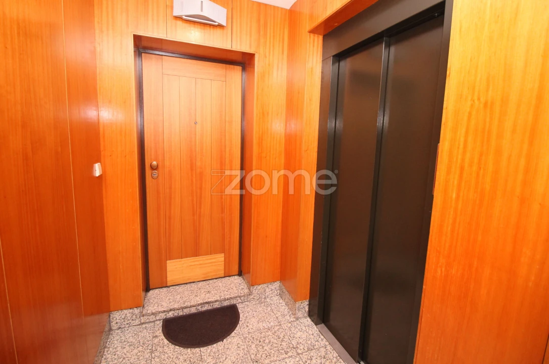 Apartamento T3 para Arrendamento em São Vitor (Braga) Foto 19