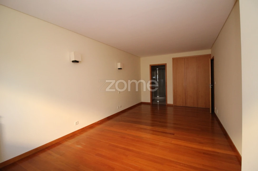 Apartamento T3 para Arrendamento em São Vitor (Braga) Foto 11