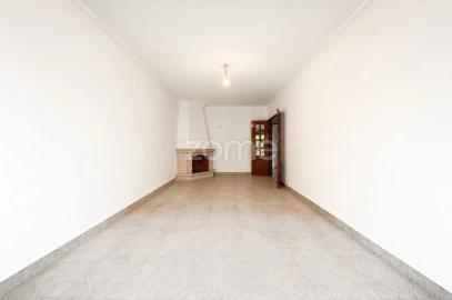 Apartamento T2 para Venda em São Domingos de Rana