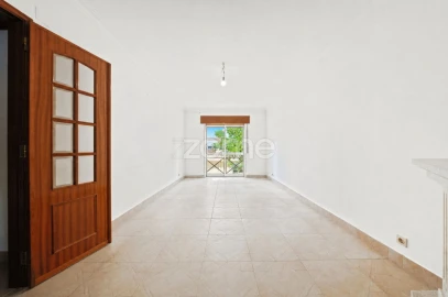 Apartamento T2 para Venda em São Domingos de Rana